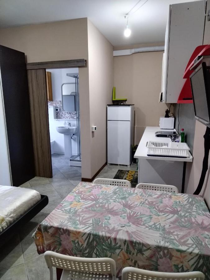 Camera Manu Bed & Breakfast Cantù Екстериор снимка